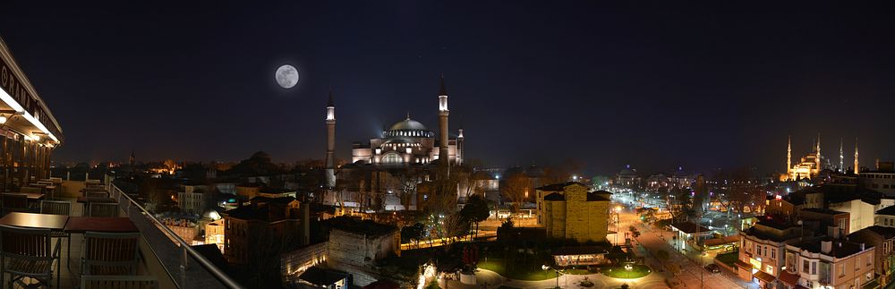 The Blue Mosque at night. Free public domain CC0 photo.