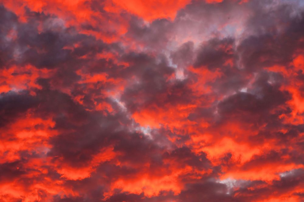 Beautiful sunset sky background. Free public domain CC0 photo.