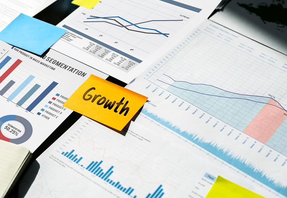 Data Management Perfomance Graph Concept