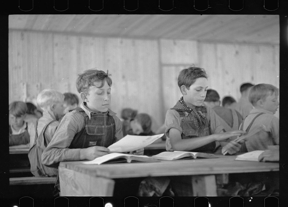 [Untitled photo, possibly related to: School scene at Cumberland Mountain Farms (Skyline Farms) near Scottsboro, Alabama].…