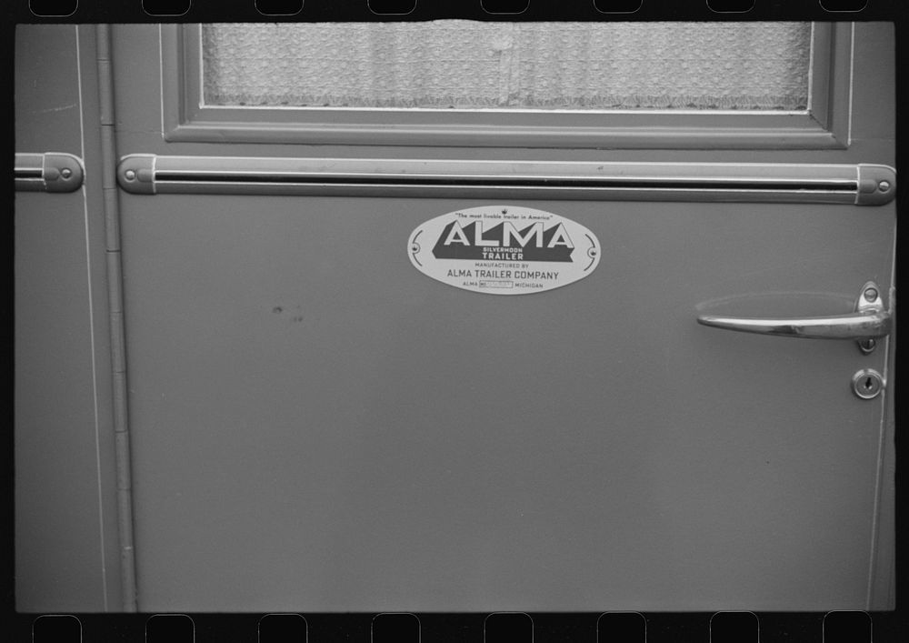 Manufacturer's nameplate on FSA (Farm Security Administration) trailer. Sourced from the Library of Congress.