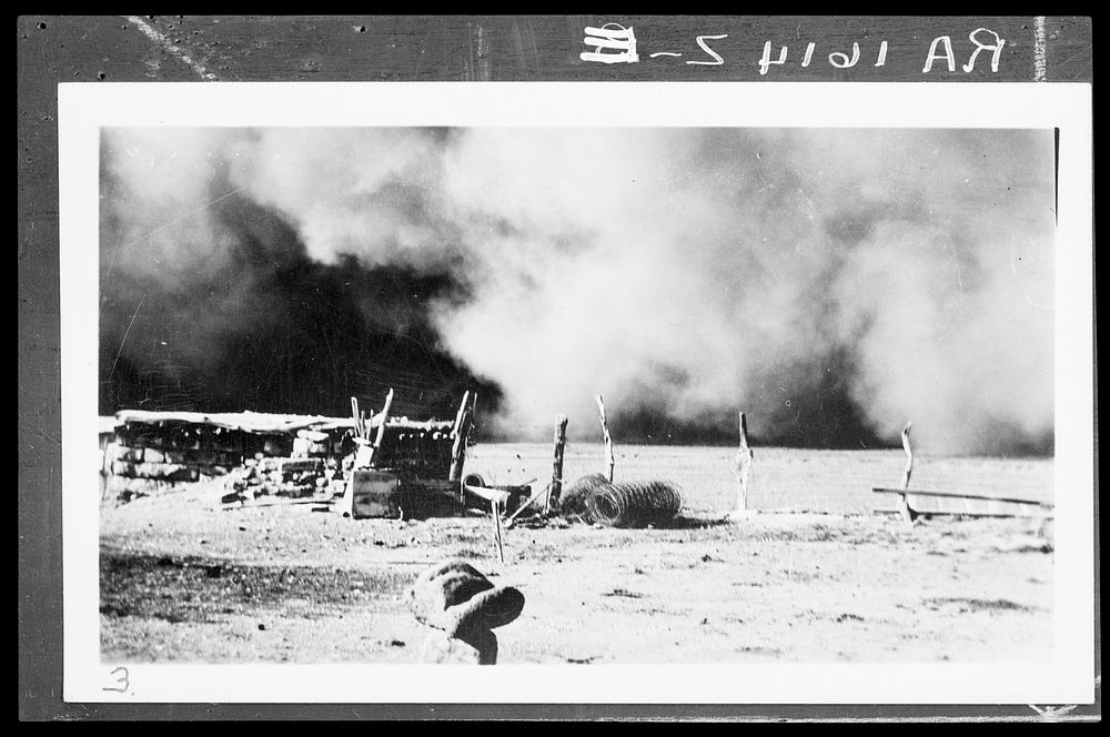 Dust storm. Baca County, Colorado. Sourced from the Library of Congress.