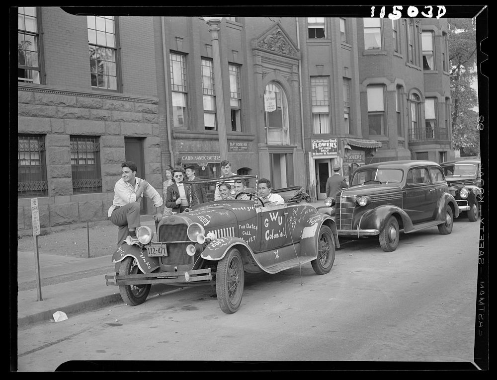 Washington, D.C. Student's car in front of University Club on K Street, N.W.. Sourced from the Library of Congress.