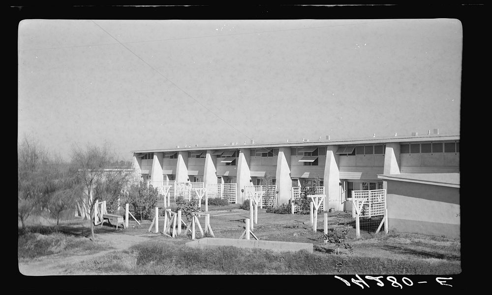 Apartment building. Chandler tract, Arizona. Sourced from the Library of Congress.