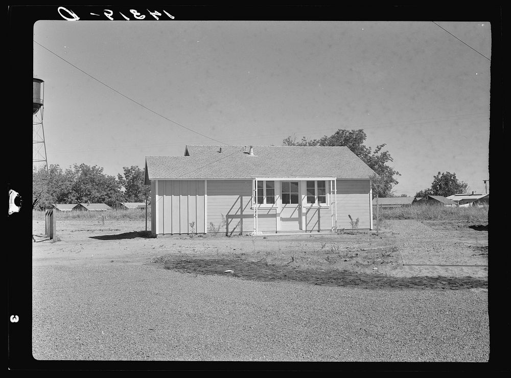 Four-room labor home. Visalia migratory labor camp. California. Sourced from the Library of Congress.