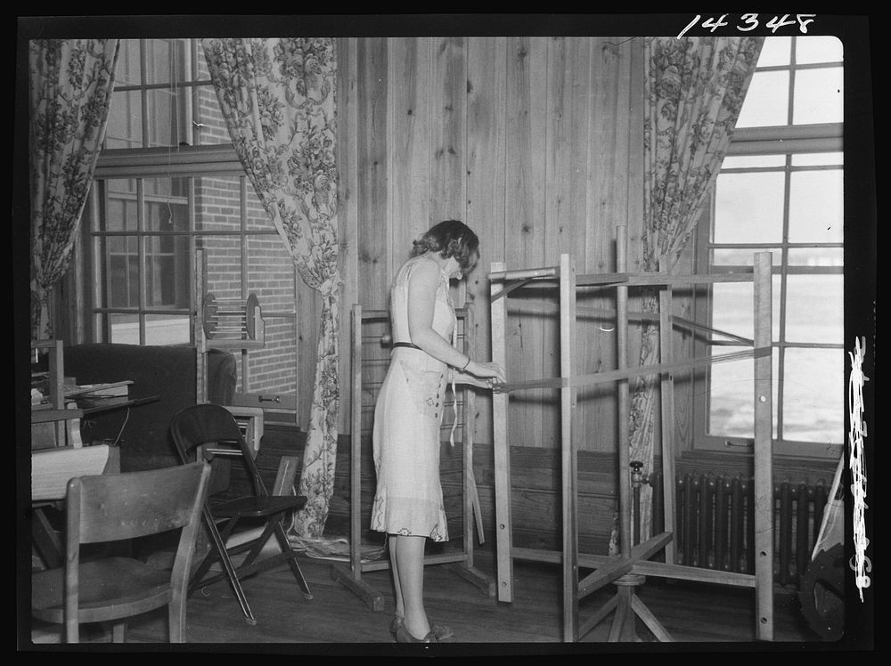 Bishopville, South Carolina. Beginning of a warp in the weaving laboratory on the Ashwood Plantation. [Untitled]. Sourced…
