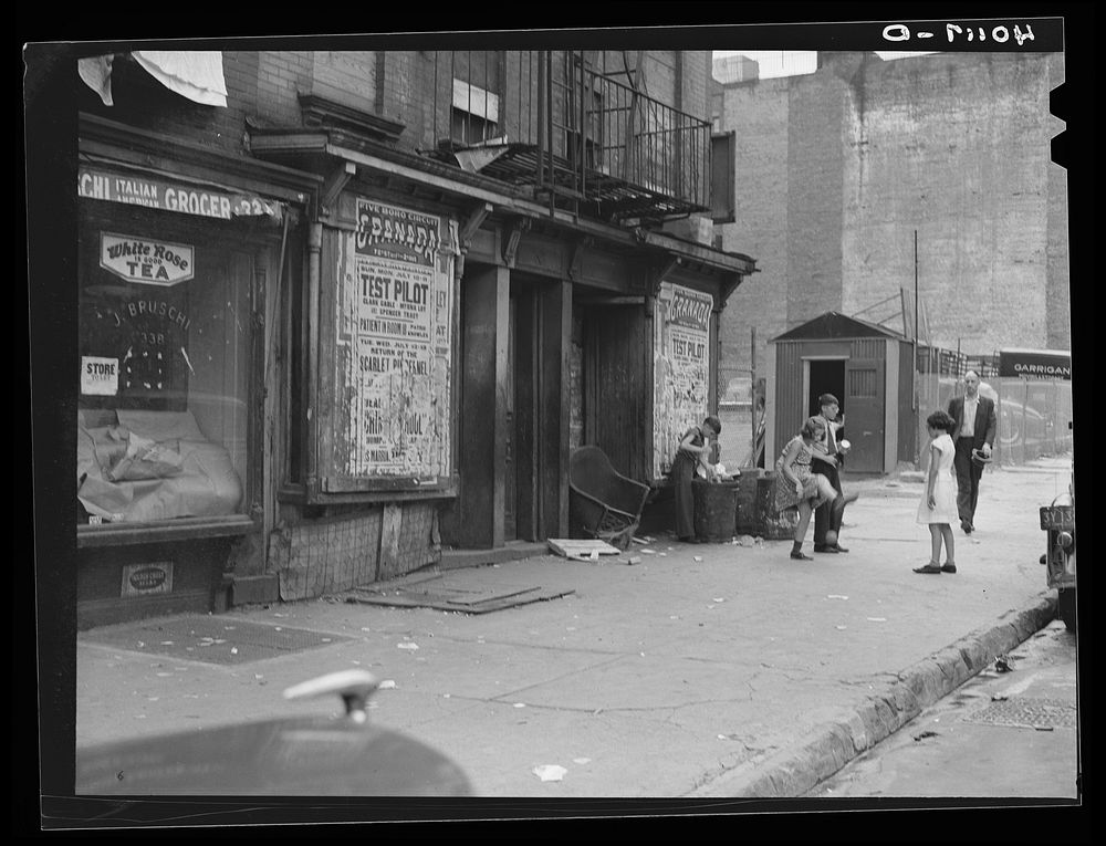 New York, New York. 1938(?). Children playing on East 63rd Street. Sourced from the Library of Congress.