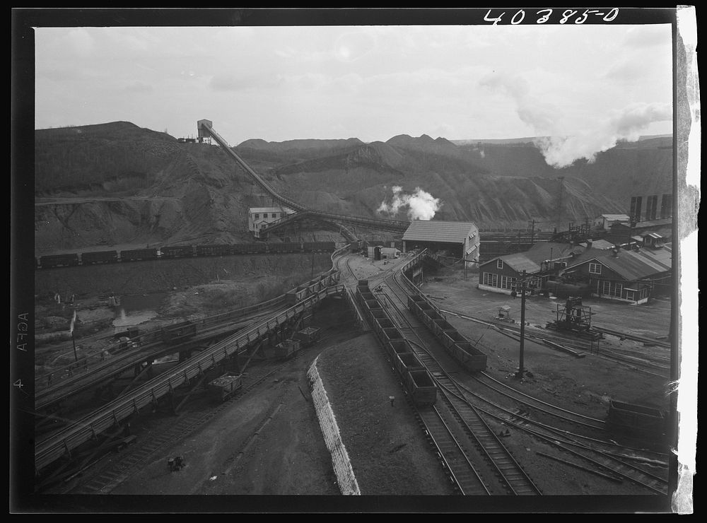Shenandoah (vicinity), Pennsylvania. Tracks at the Maple Hill mine leading to the crusher and to the Saint Nicholas breaker…