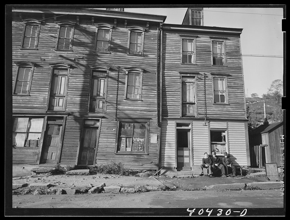 Shenandoah, Pennsylvania. House fronts in a mining town. Sourced from the Library of Congress.