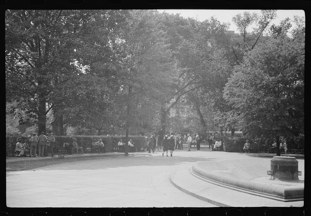 Washington, D.C. Franklin Park. Sourced from the Library of Congress.