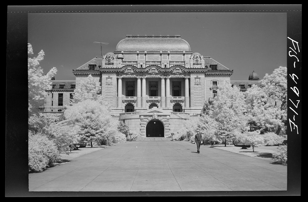 U.S. Naval Academy, Annapolis, Maryland. Bancroft Hall. Sourced from the Library of Congress.