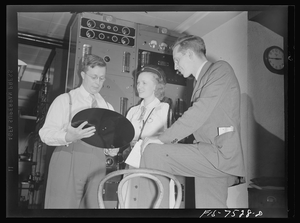 [Untitled photo, possibly related to: Washington, D.C. Foreign students at the International student assembly recording…