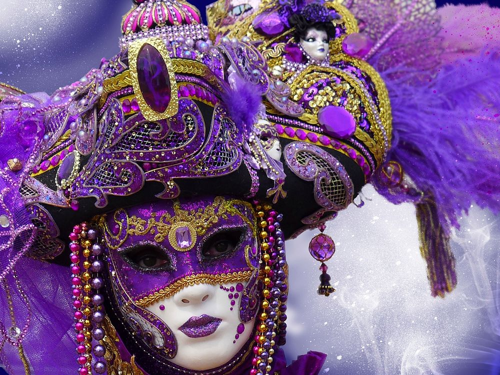 Purple Venetian mask and costume, free public domain CC0 image.