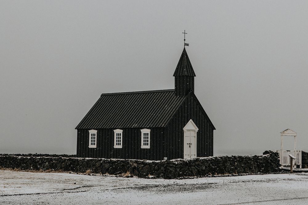 Winter in Iceland. Original public domain image from Wikimedia Commons