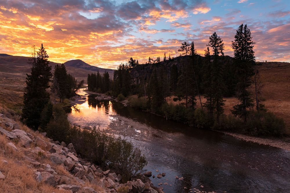Sunrise over Lamar River (wide) by Jacob W. Frank. Original public domain image from Flickr