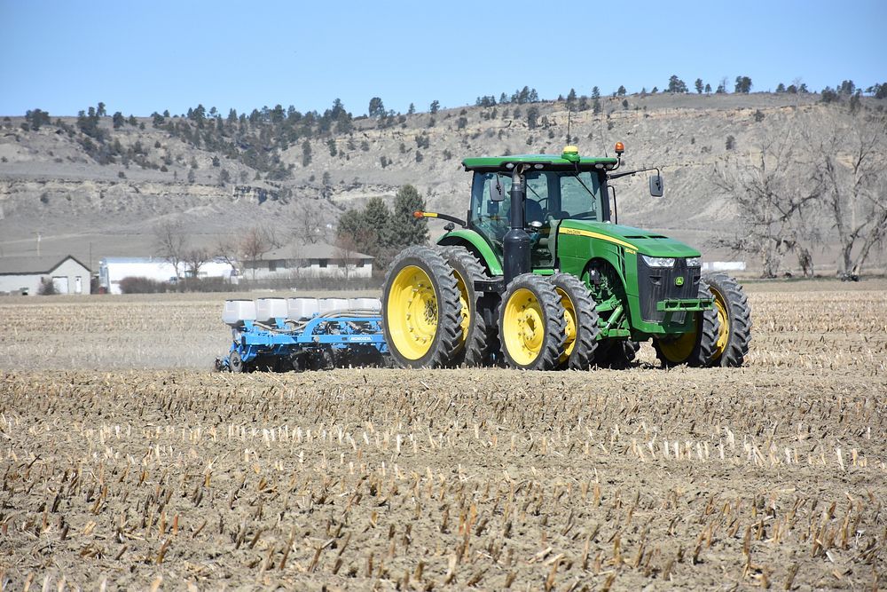 Brian Kindsfather plants no-till sugar beets into corn residue on his farm near Laurel, Mont. Yellowstone County. April…