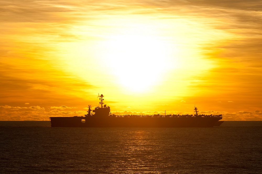 The aircraft carrier USS George Washington (CVN 73) steams through the South China Sea July 8, 2012.