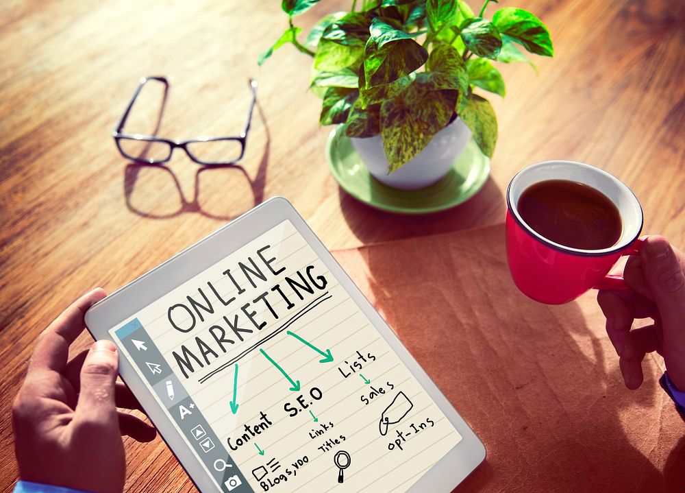 Digital Device Online Marketing Concept