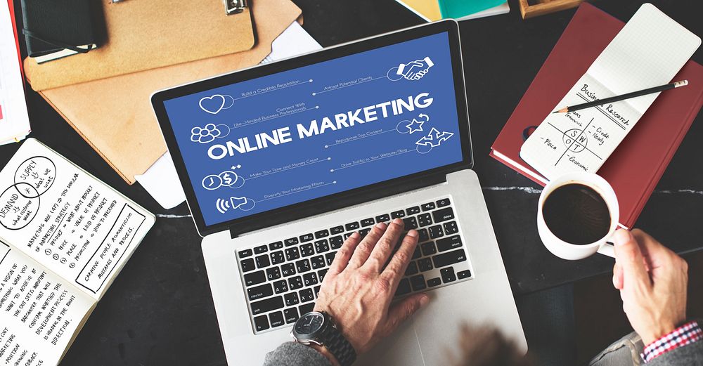 Online Marketing Advertisement Promotion Advertising Concept