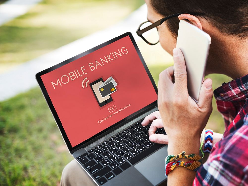 Online Banking Mobile Wallet E-banking Concept