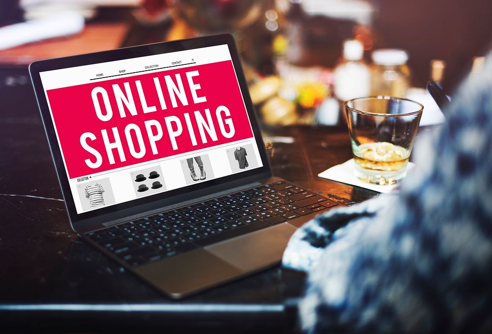Online Shopping Retail Buying Concept