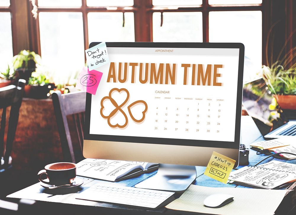 Autumn Season Change Falling Calendar Organization Clover Concept