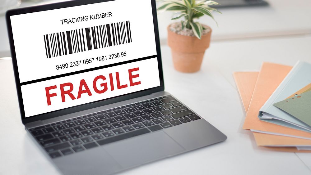 fragile, storage device, notebook broken, parcel