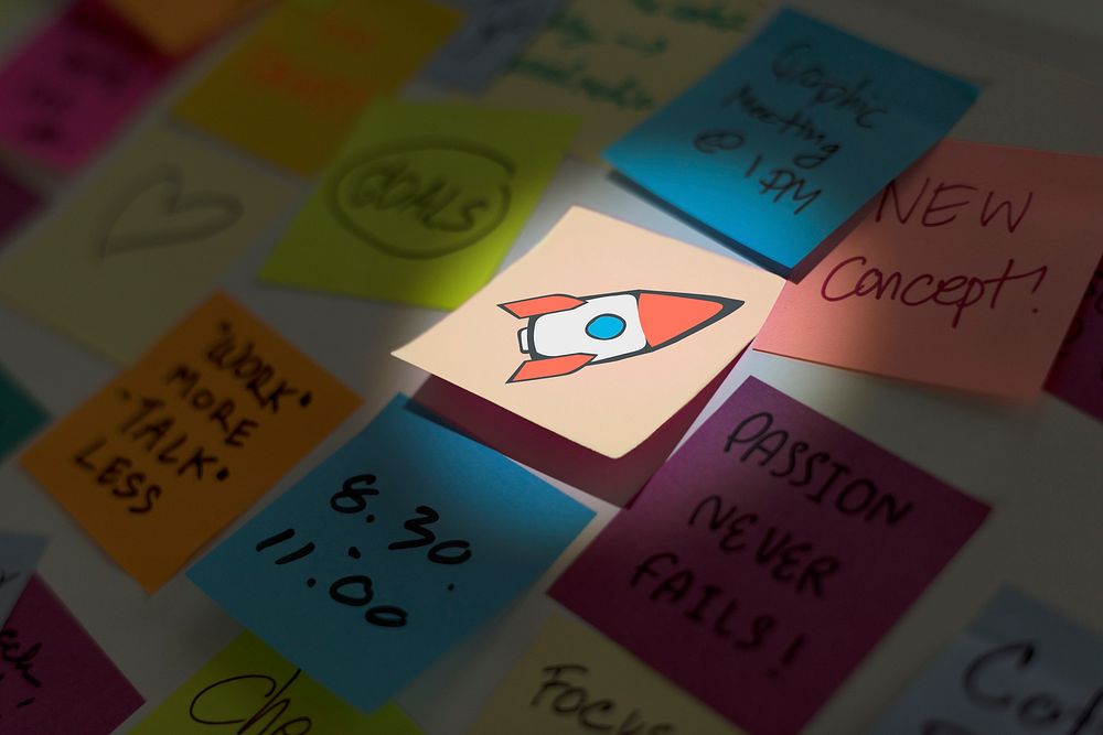 Note memo papers post it and rocket start up icon