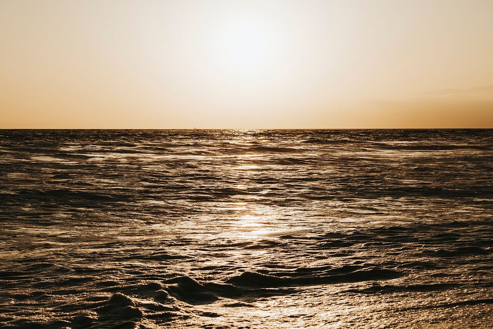 The sun over the sea