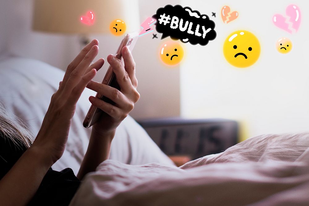 Cyberbullying campaign woman being bullied on social media