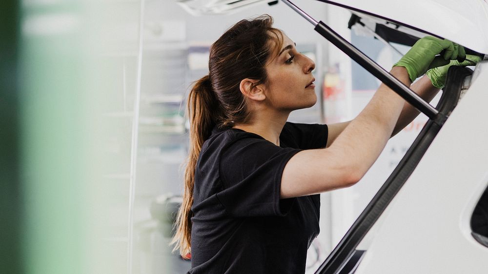 Female automotive mechanic breaking stereotyped jobs