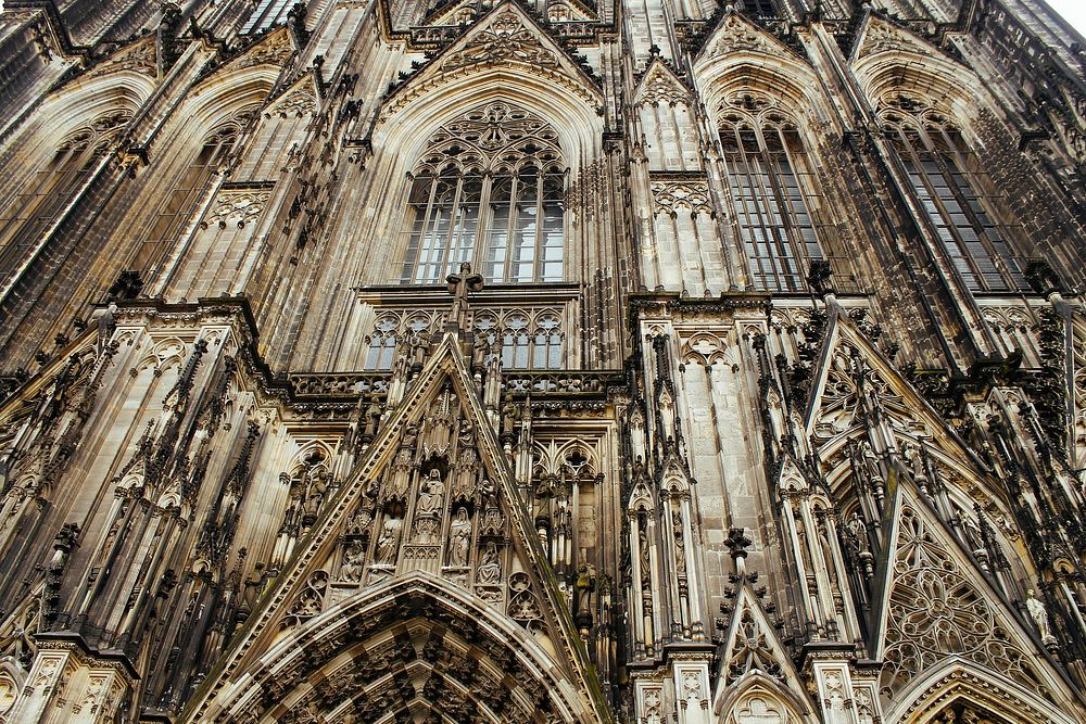Detalhe de catedral em Colônia. Original public domain image from Wikimedia Commons