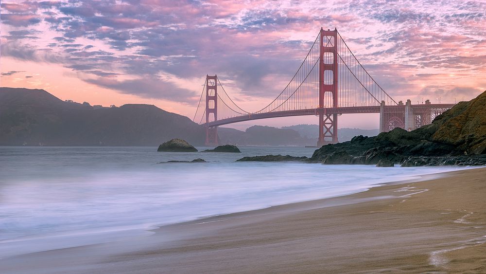 View of the Golden Gate bridge from the Baker Beach. Original public domain image from Wikimedia Commons