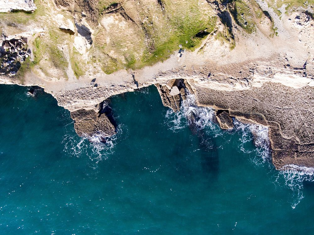 Dancing Ledge From Above. Original public domain image from Wikimedia Commons