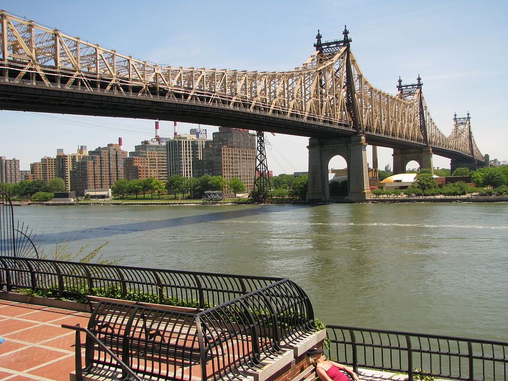 The Ed Koch Queensboro Bridge, a bridge between the Queens and Manhattan boroughs of New York City. Original public domain…