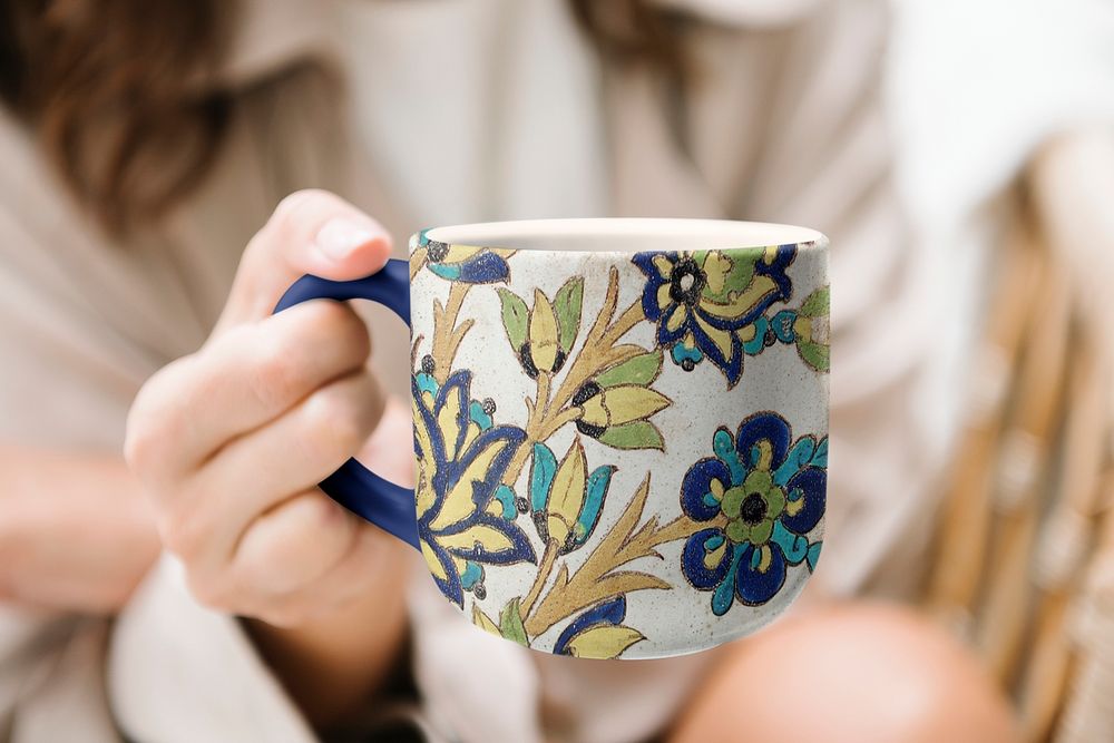 Coffee mug mockup, vintage floral design psd