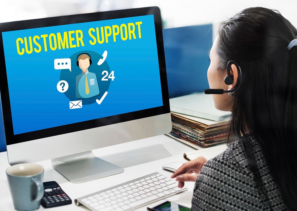 Customer Support Contact Center Advice Concept