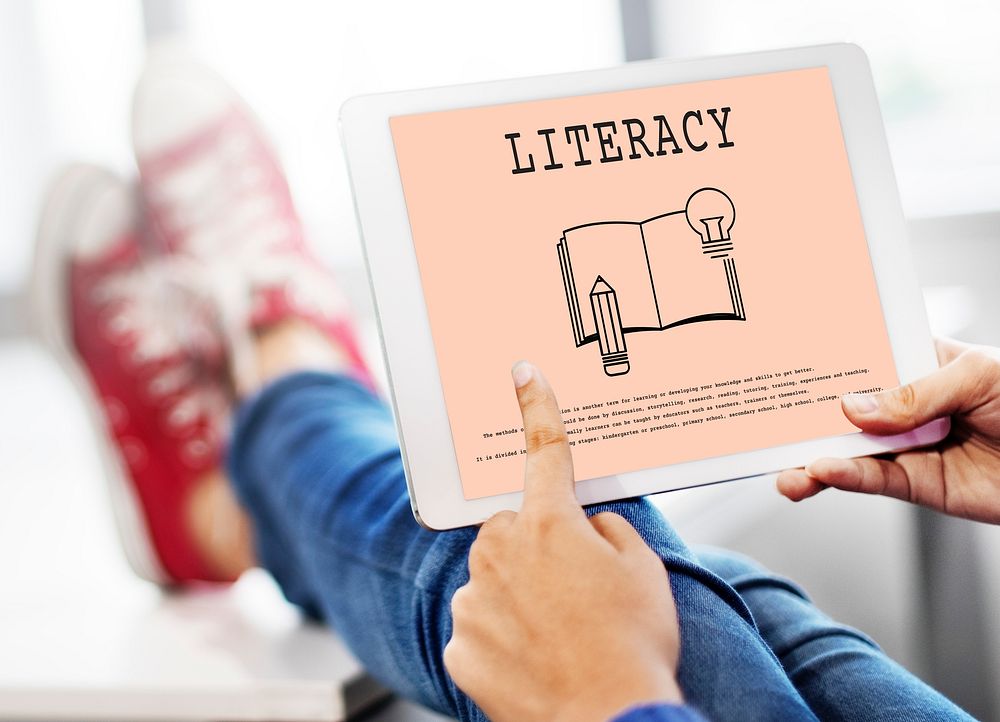Knowledge Literacy Icon Idea Bulb Sign