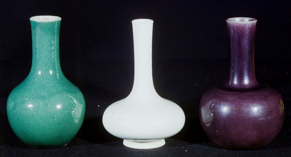 Vase, tea-dust, lang-yao glaze.. Original from the Minneapolis Institute of Art.