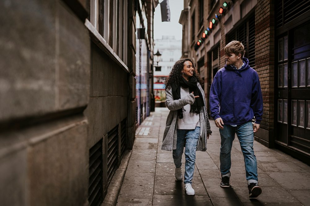 Couple on a date, walking in the city