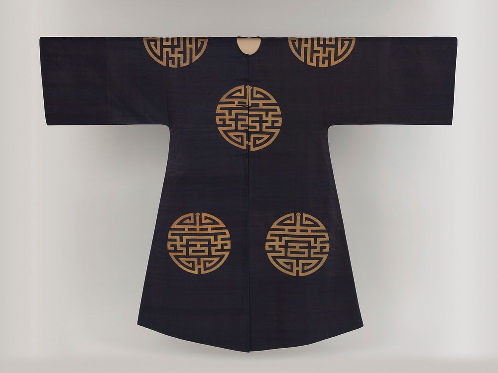Woman's Ensemble of Robe and Coat with Shou Medallions