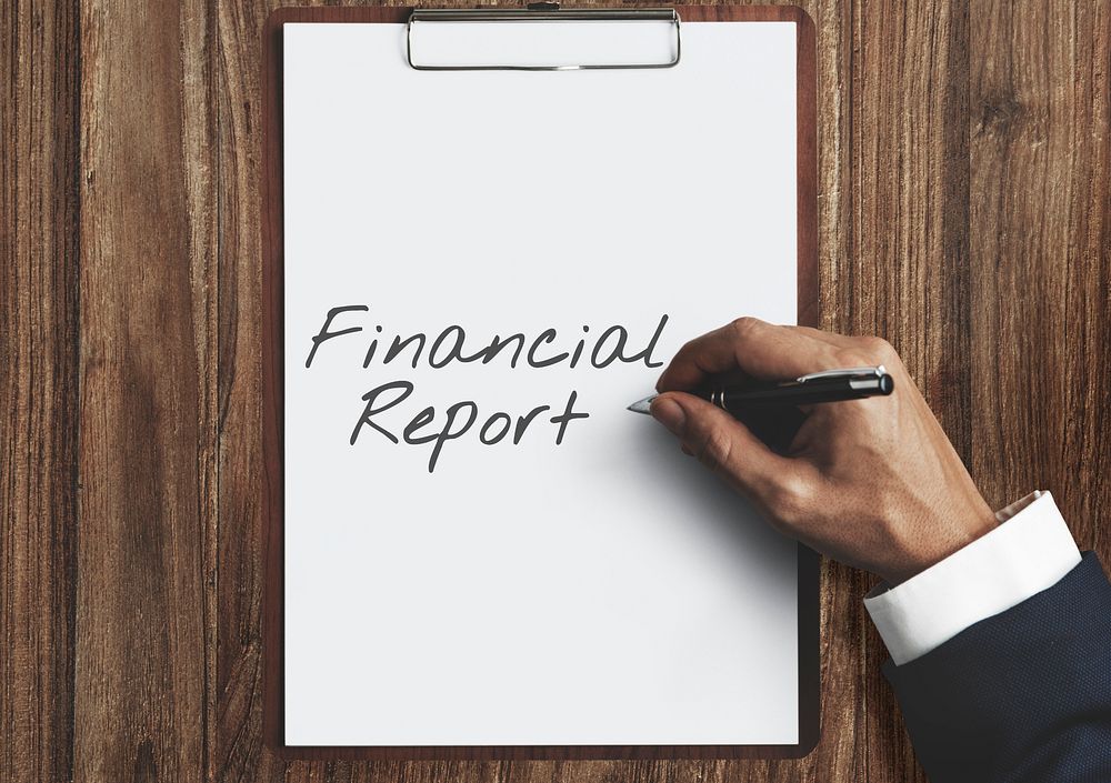 Financial Daily Report Business Strategy Minutes Concept