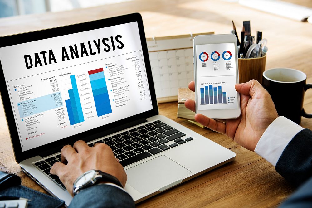 Data Management Perfomance Graph Concept