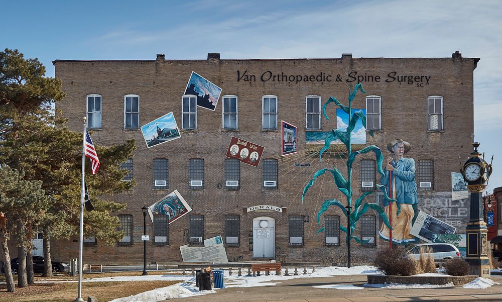                         Historical mural in DeKalb, Illinois that recalls the area's agricultral roots                      …