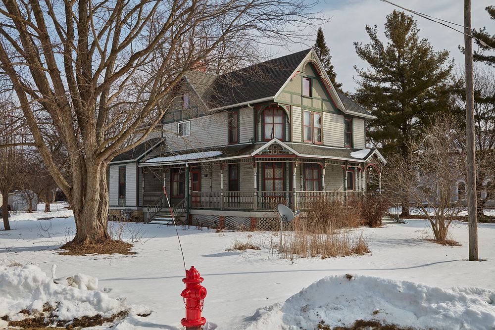                         Small but stylish Victorian-style home in Malta, Illinois                        