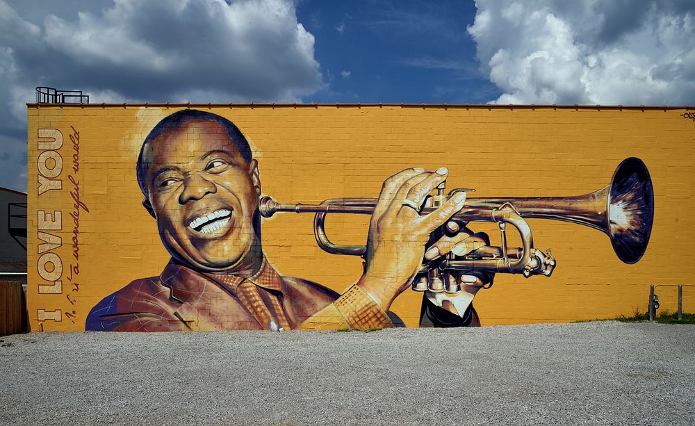                         One of several downtown murals in Lexington, Kentucky                        