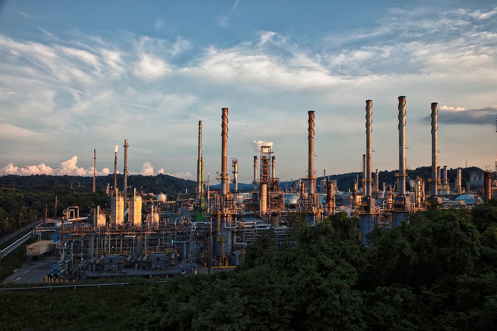                         A large Marathon Oil refinery, on the Big Sandy River in the town of Catlettsburg, Kentucky, was…
