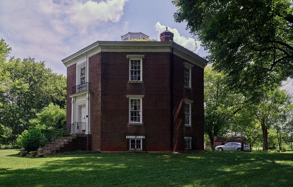                         Octagon Hall, an eight-sided antebellum mansion in Franklin, Kentucky, just above the Tennessee…