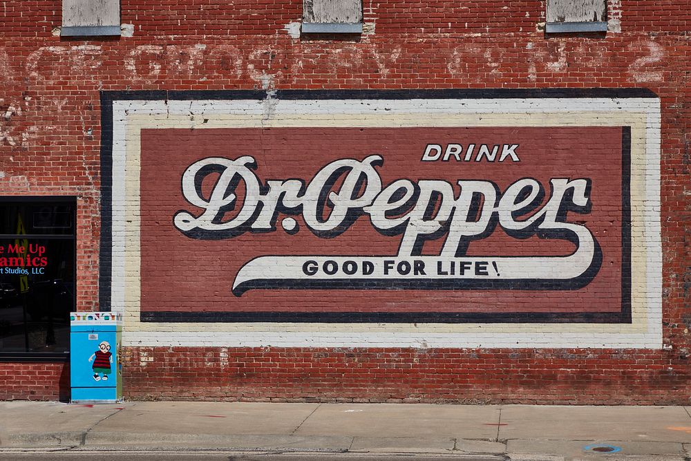                         A vintage Dr. Pepper advertising sign in the Kansas capital city of Topeka                        