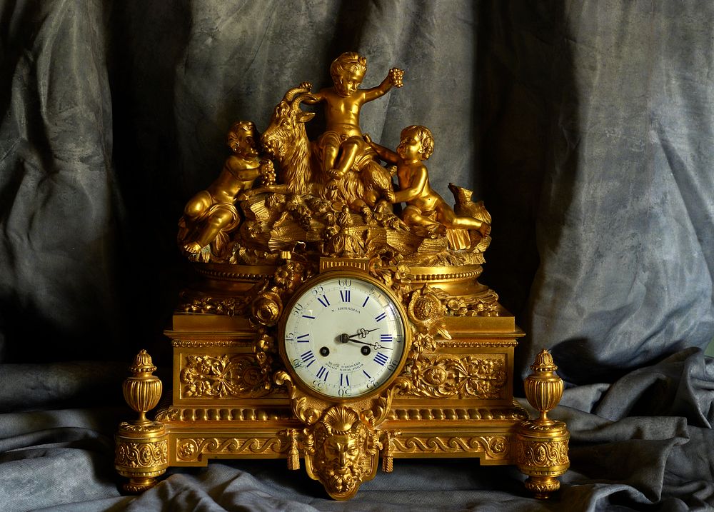                         This Palais Royale clock, once owned by Marie Antoinette, the last queen of France before the French…
